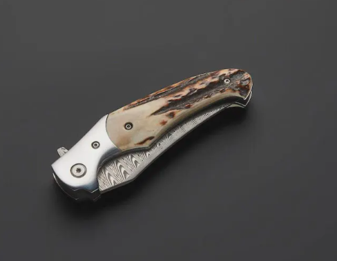 Handmade Damascus Folding Knife: Stag Horn Handle, Leather Sheath - Image 4