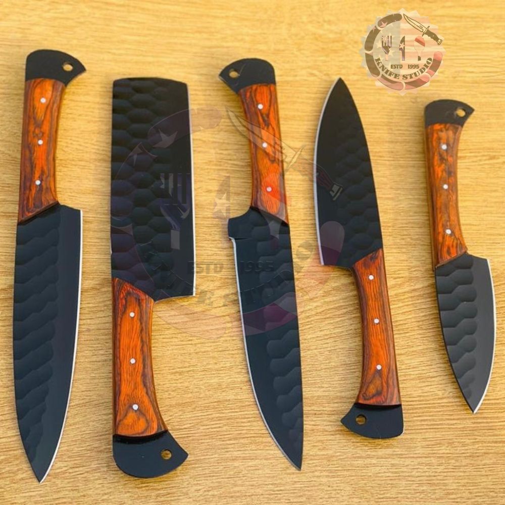 Premium Hand-Forged Chef Knife Set – 5-Piece Carbon Steel Kitchen Knives with Wooden Handles - Image 4